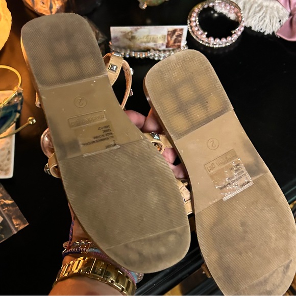 🎀Maddengirl•gladiator style sandals - Picture 7 of 9